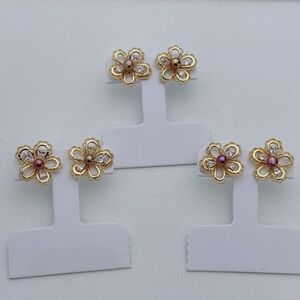 E327 Handmade Freshwater Baby Pearl Daisy Studs Earrings